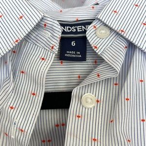 Lands End gorgeous button down ladies shirt NWT size 6 tailored with back darts